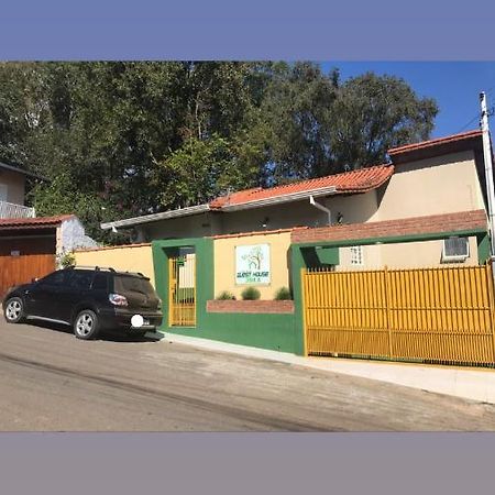 Hostel Office- Hospedagem Climatizada Quartos E Apartamentos Privativos Extrema Eksteriør bilde