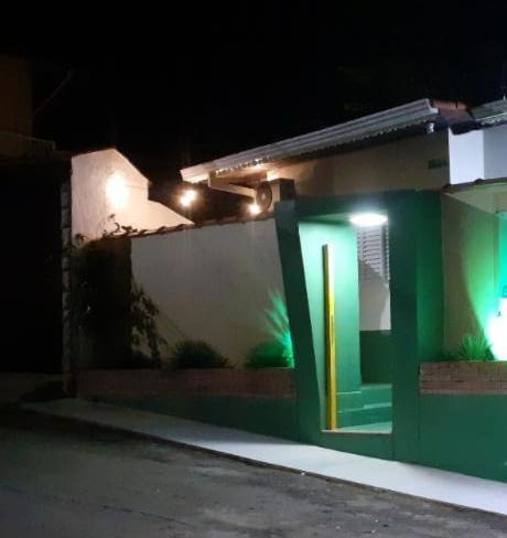 Hostel Office- Hospedagem Climatizada Quartos E Apartamentos Privativos Extrema Eksteriør bilde
