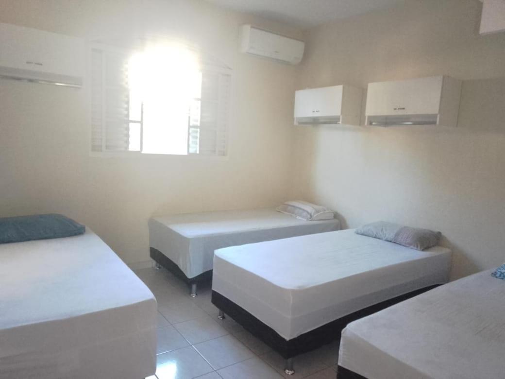 Hostel Office- Hospedagem Climatizada Quartos E Apartamentos Privativos Extrema Eksteriør bilde