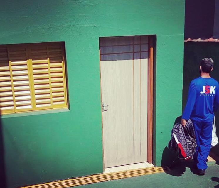 Hostel Office- Hospedagem Climatizada Quartos E Apartamentos Privativos Extrema Eksteriør bilde