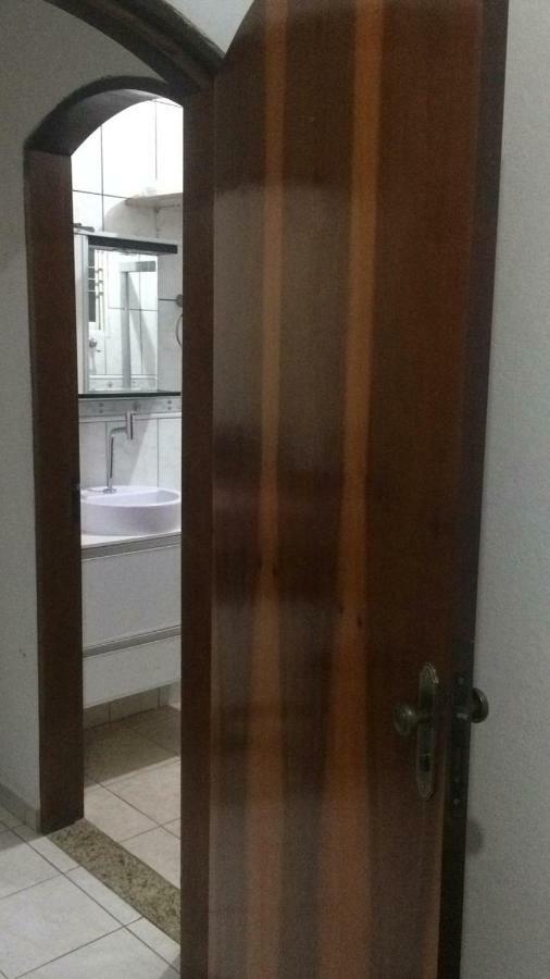 Hostel Office- Hospedagem Climatizada Quartos E Apartamentos Privativos Extrema Eksteriør bilde